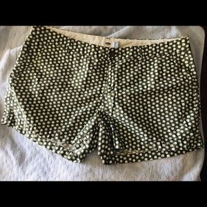 Old navy sea shell print /size16/ olive and white